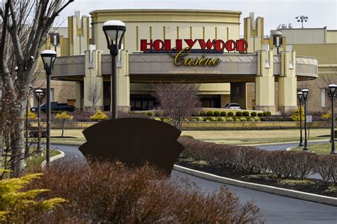 penn national hollywood casino